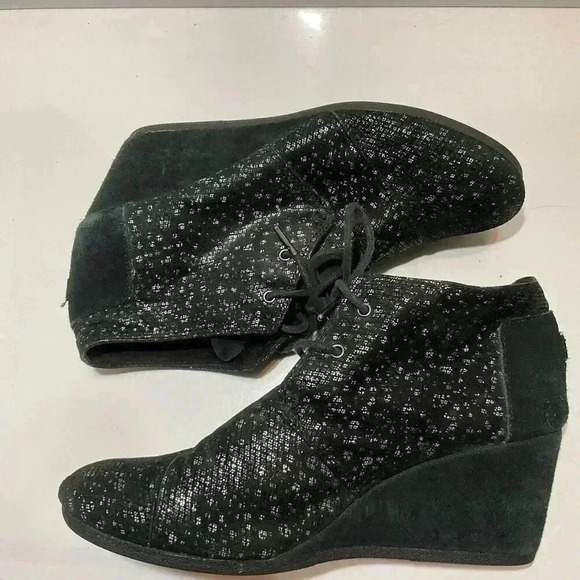 TOMS Desert Wedge Lace Up Ankle Bootie suede shimmering women’s shoe size 11 - Picture 4 of 9